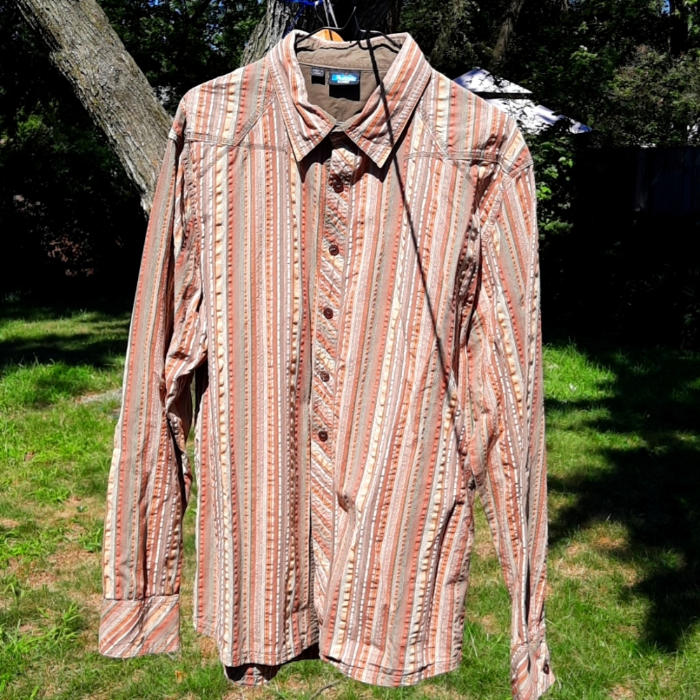 Men's Kavu long sleeve button down shirt, size XL
